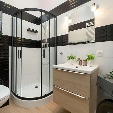 Klimatyczne Studio Blisko Centrum w Łodzi by Noclegi Renters *