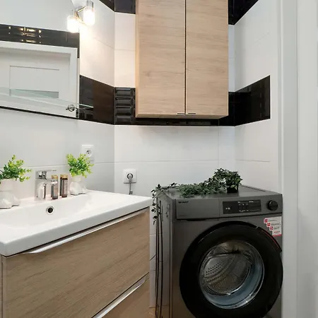 Klimatyczne Studio Blisko Centrum w Łodzi by Noclegi Renters * Łódź